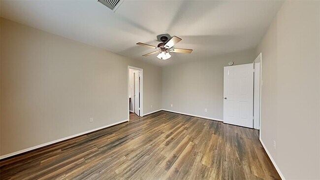 Building Photo - 6330 Diamond Rock Dr