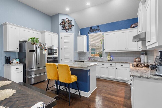 Building Photo - 3367 Vasquez Pl