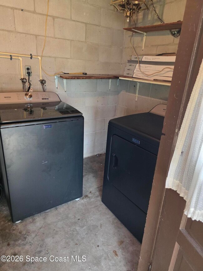 Building Photo - 2910 Zephyr Ln