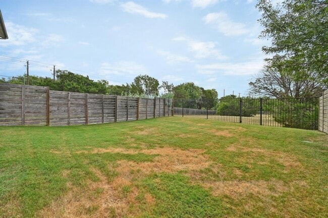 Building Photo - 8901 Parker Ranch Cir