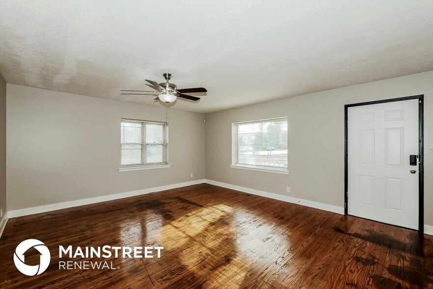 Building Photo - 7 N Irwin St