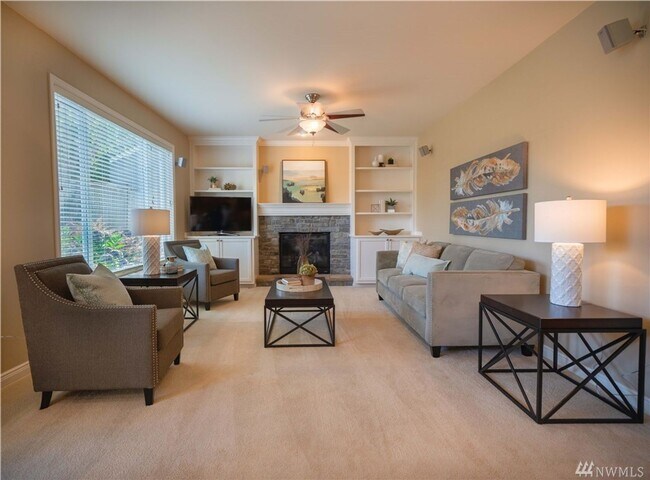 Building Photo - 4 Bedroom Plus Office Sammamish/Issaquah