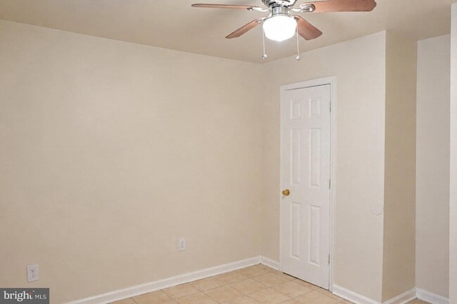 Building Photo - 59 Galveston Pl SW