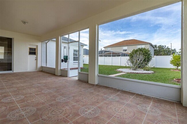 Building Photo - 411 Tamarind Parke Ln