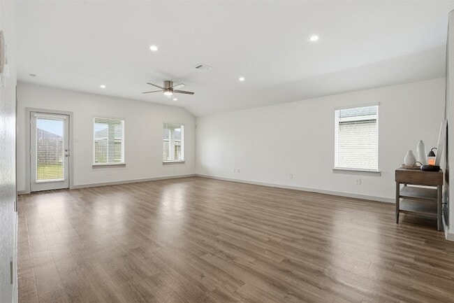 Building Photo - 1022 Curly Angora Ct