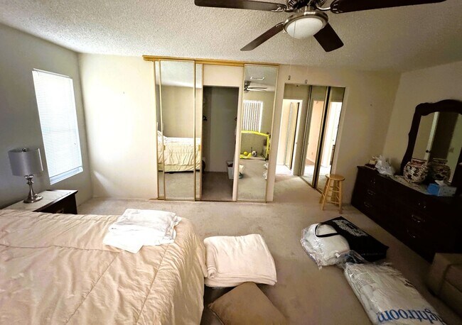 Building Photo - MLCC 3 Bedroom 2 Bath