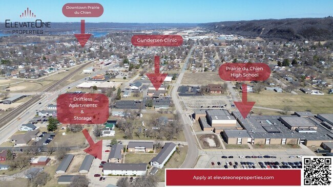 Building Photo - Your Cozy 2BR Retreat in the Heart of Prairie du Chien!