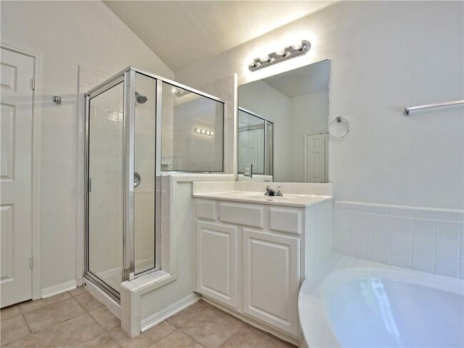 Building Photo - 1817 Chasewood Dr