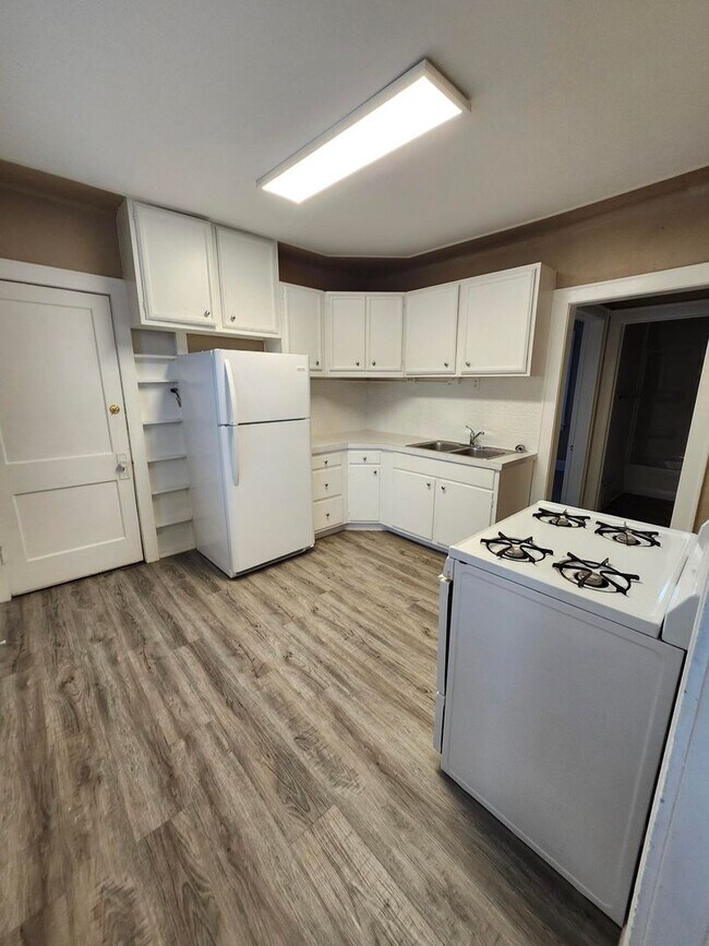 Building Photo - Duplex at 7101-7103 27th Avenue