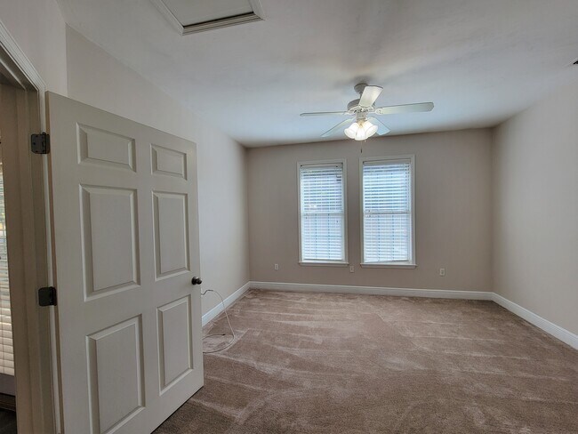 Building Photo - 1575 Paul Russell Rd