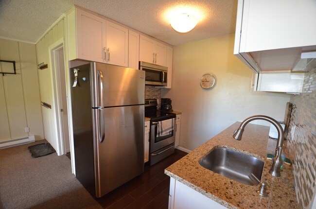 Building Photo - 3bed/2bath Condo, 10 minutes from Breck!