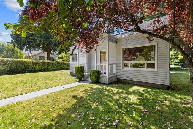 Building Photo - 15701 Stone Ave N