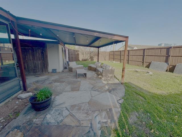 Building Photo - 11525 Webb Chapel Rd