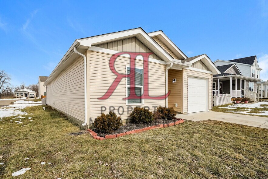 Building Photo - 42 Waterman Ave