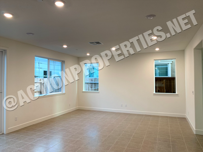 Building Photo - Rocklin Meritage Durango Subdivision: Ener...