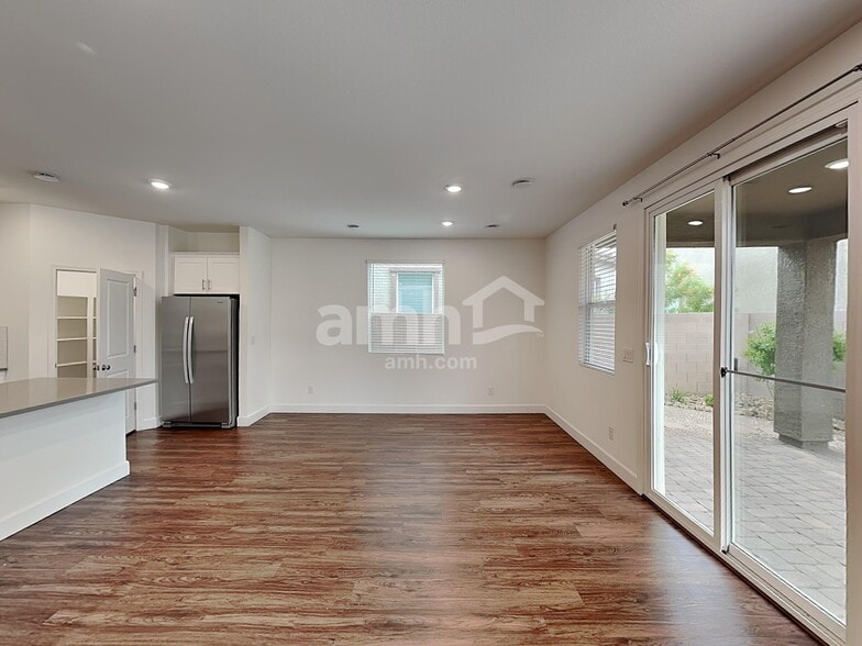 Building Photo - 9155 S Conquistador St