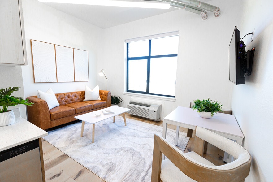Building Photo - Urban Loft Co-Fayetteville-Furnished