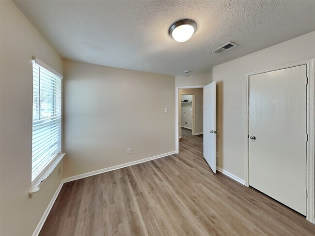 Building Photo - 12038 Green Butte Ct