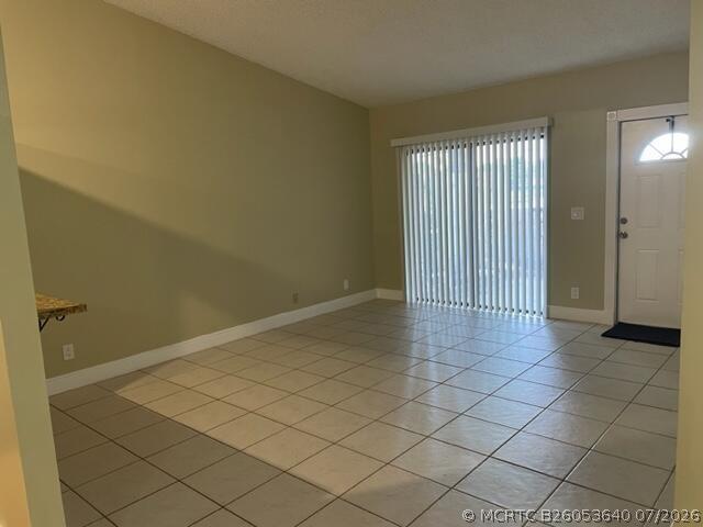 Building Photo - 4405 Woodstock Dr
