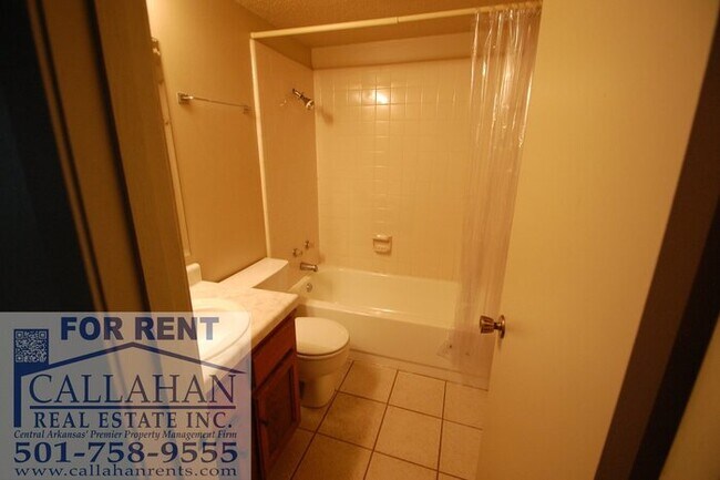 Building Photo - 114 Rimrock Pl