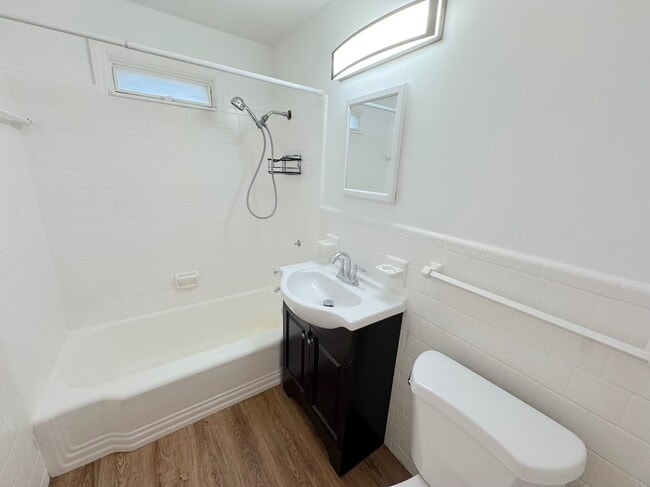 Building Photo - 1406 E 51st St