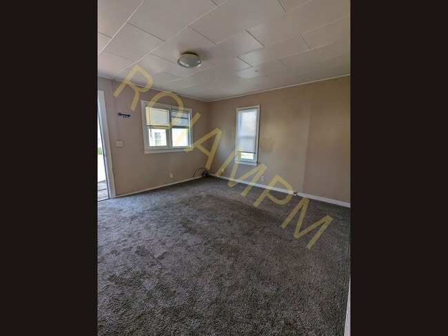 Building Photo - Charming 2 Bed 1 Bath Home in Buhl – Private Parking & Pet Friendly!