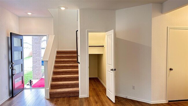 Building Photo - 138 Milliner Lp