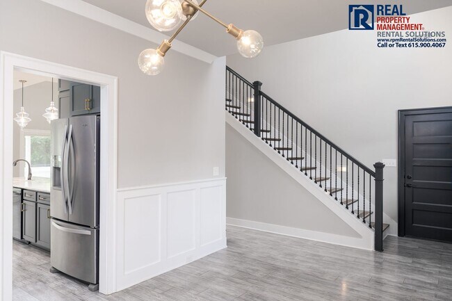 Building Photo - Gorgeous, Luxury 3 bd home with bonus room and screened-in patio! Triple Siegel Schools!