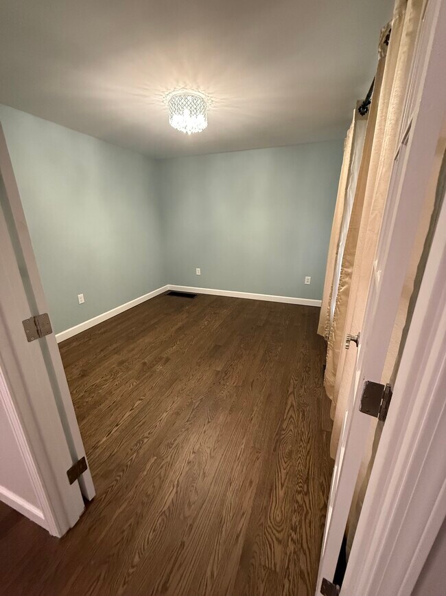 Building Photo - 317 Heather Glen Ln