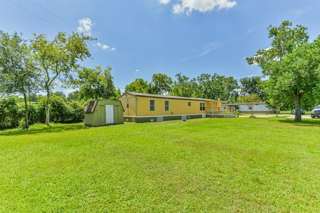 Building Photo - 1749 Max Rd