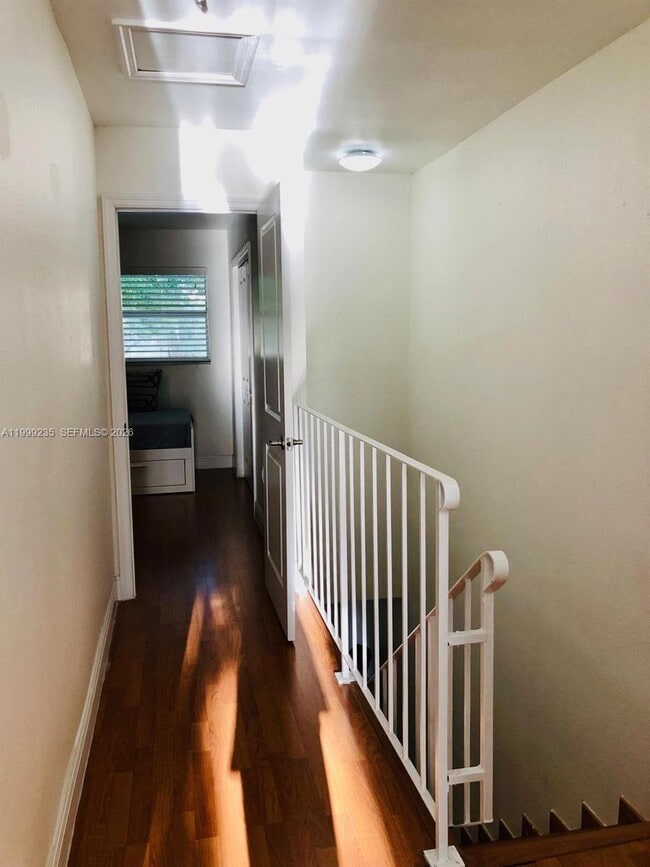 Building Photo - 6660 SW 130th Ave