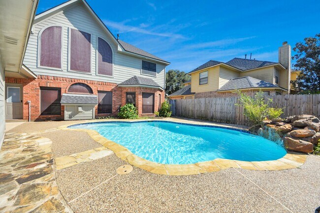 Primary Photo - 3010 Ashton Park Dr