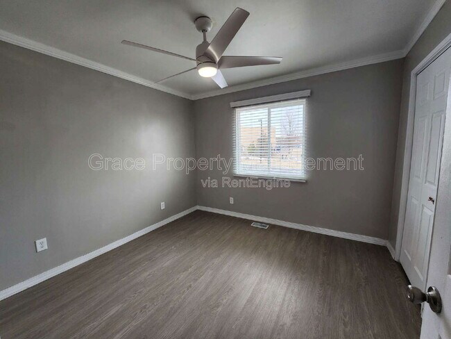 Building Photo - 2260 E 91st Ave