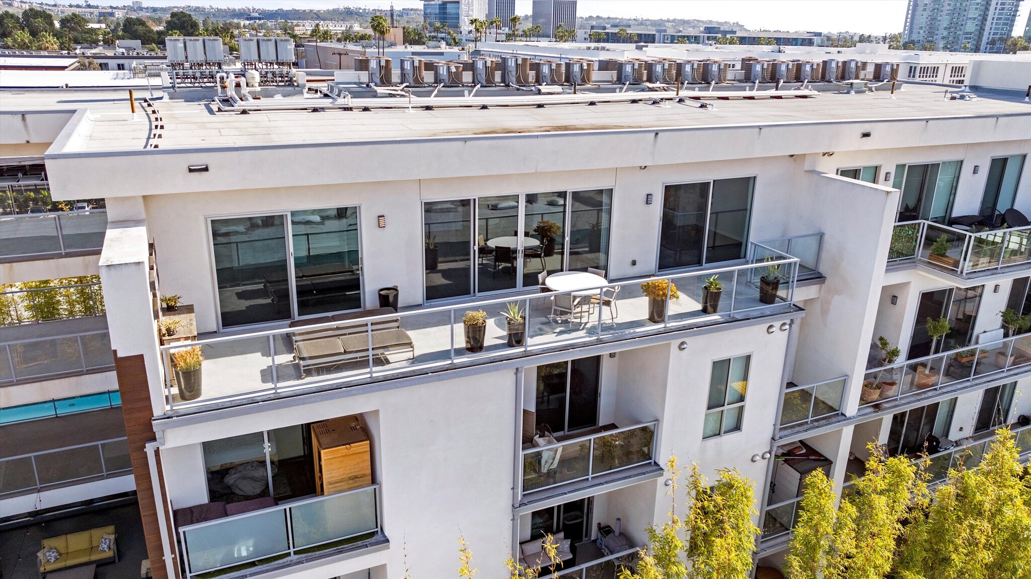 Building Photo - 4140 Glencoe Ave