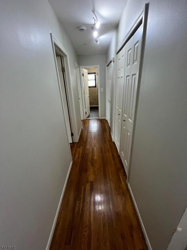 Building Photo - 401 Highway22B40U6