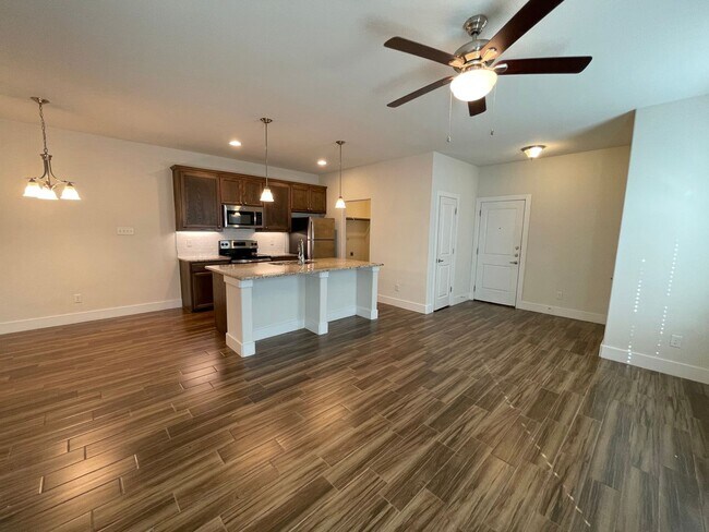 Building Photo - 8033-8035 Arbor