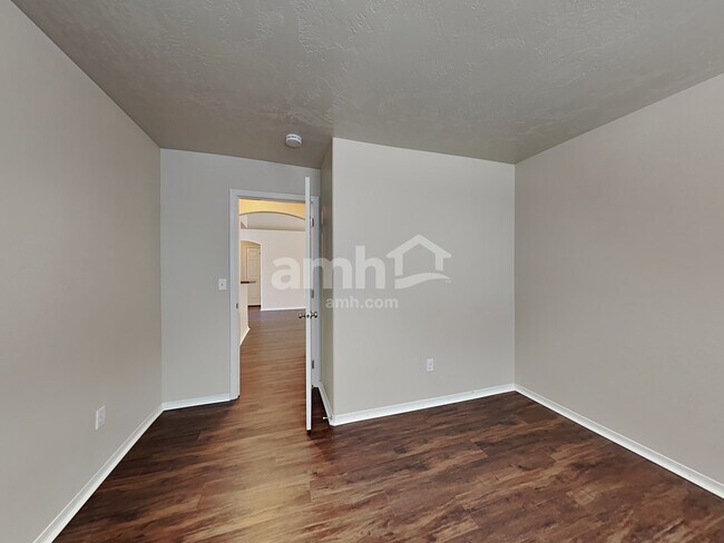 Building Photo - 12216 W Skyhaven St