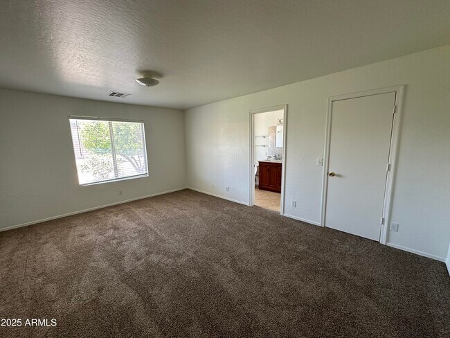 Building Photo - 2213 S Tucana Ln