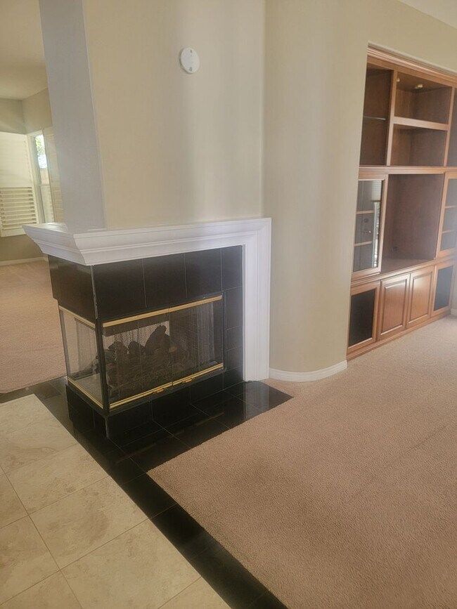 Building Photo - BEAUTIFUL 4 bed/4.0 Bath in the desirable community of Aliso Viejo