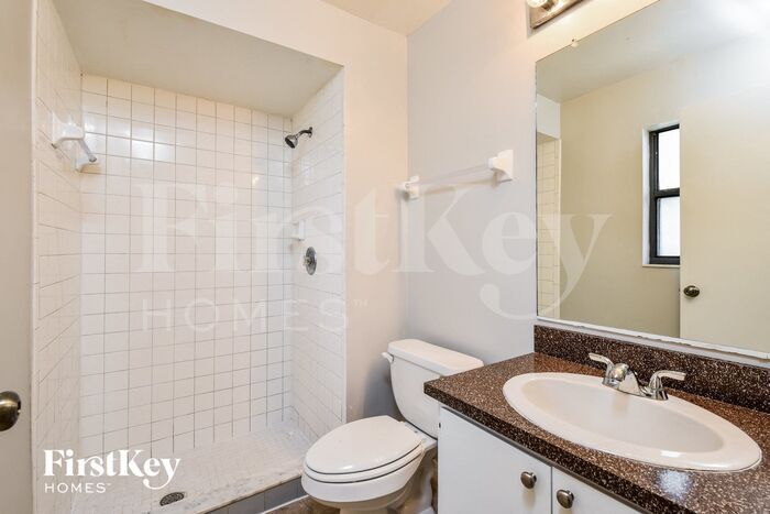Building Photo - 1128 SW 11th Ct