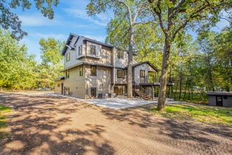 Building Photo - 16479 221st Ave NW