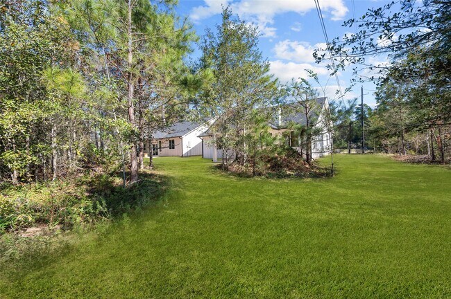 Building Photo - 28407 Champion Oaks Dr