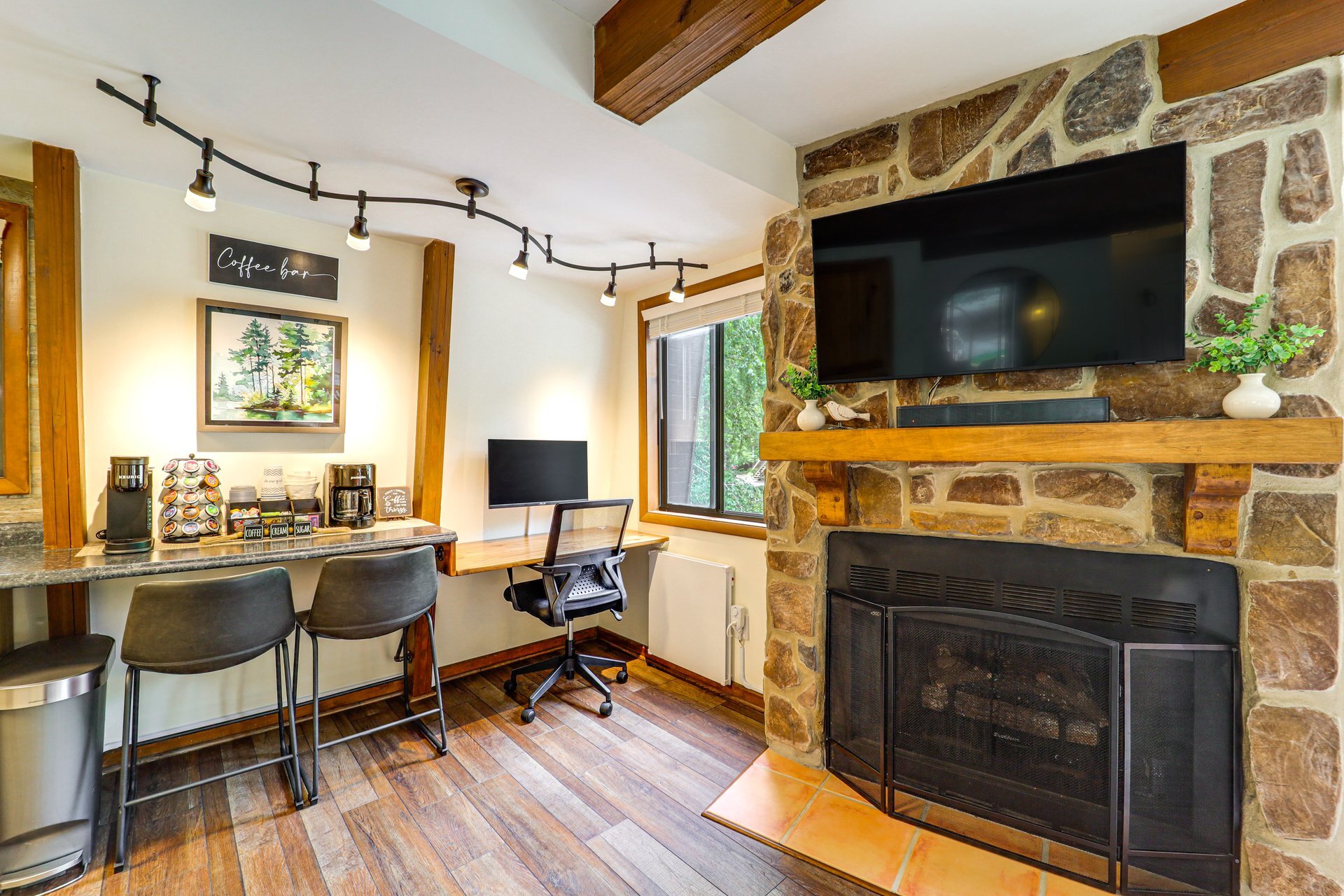 Building Photo - 58 Creekside Dr