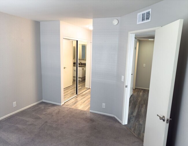 Building Photo - 7220 Calle Cristobal