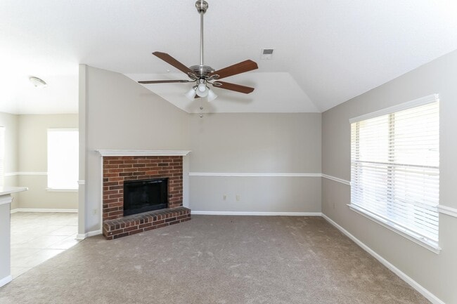Building Photo - 4072 Angelace Dr N