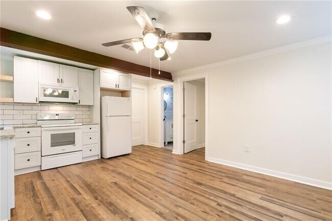 Building Photo - 4932 Rock Haven Dr SW