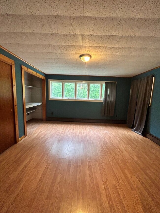 Building Photo - 5361 N South Rd Brantingham NY