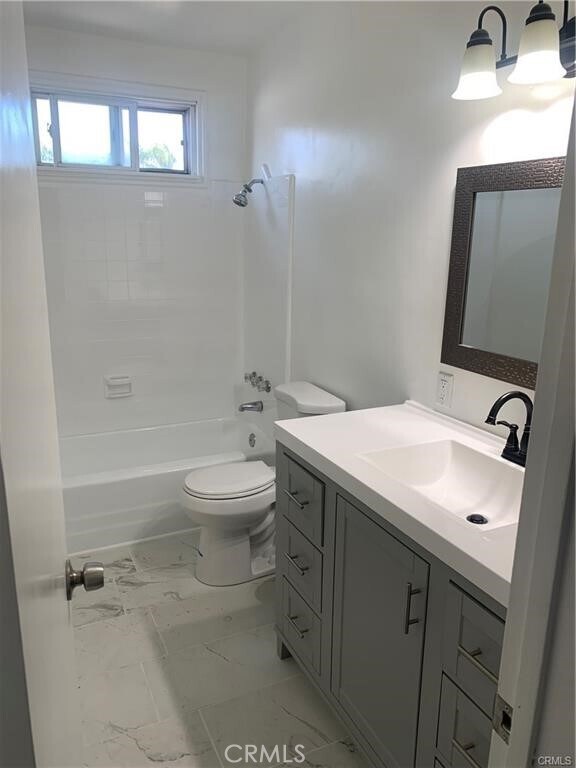 Building Photo - 12810 Dunton Dr