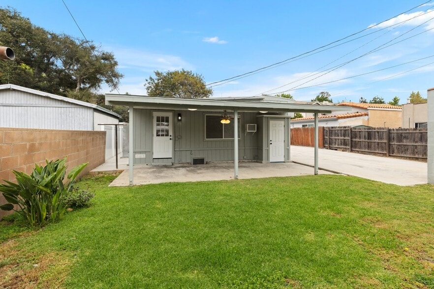 Building Photo - 611 Kimlin Dr