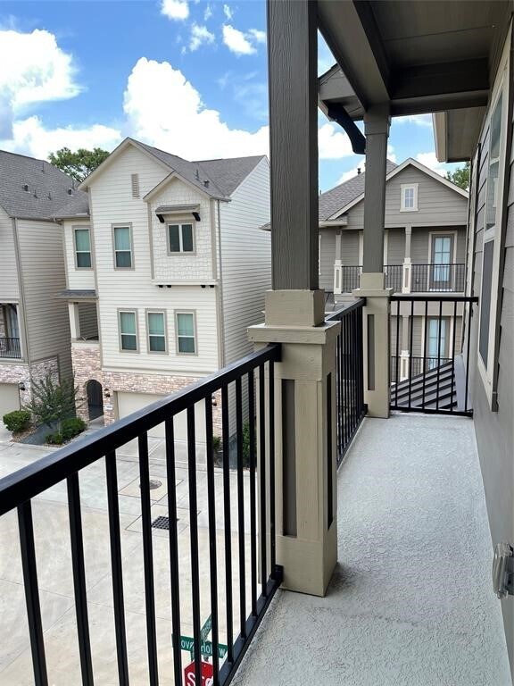 Building Photo - 1403 Adell Rose Ln